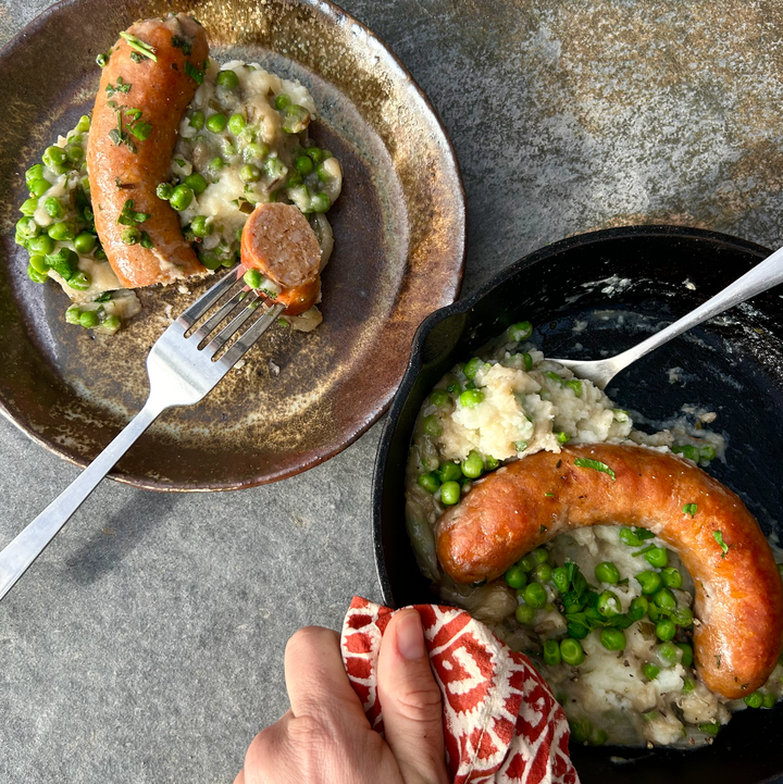 Bangers & mash with onion gravy (Serves 2)